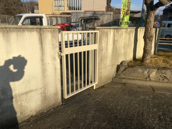 堺市小学校門扉塗装工事